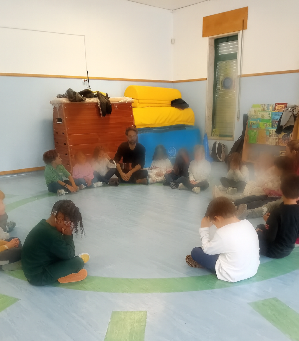 Foto Brincar e crescer saudável.png