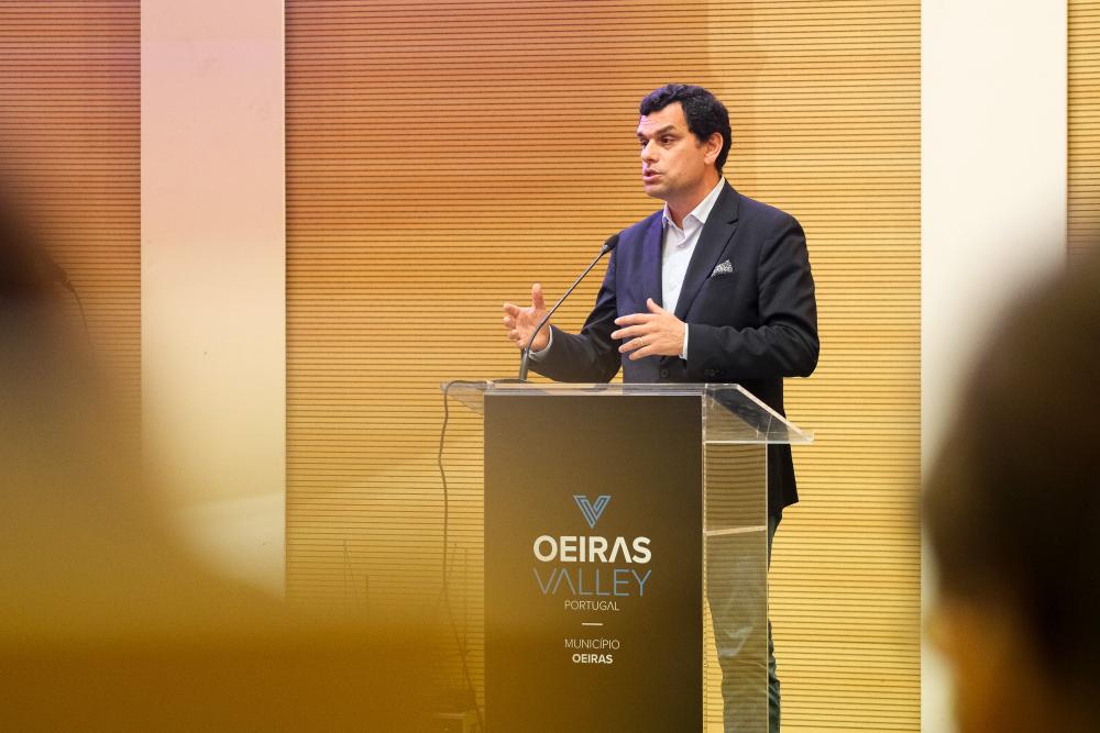 5Entrega Bolsas Mérito_2025.jpg