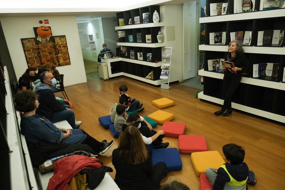Noite do Limbo com atividades infantis teve lugar na Livraria-Galeria Municipal Verney