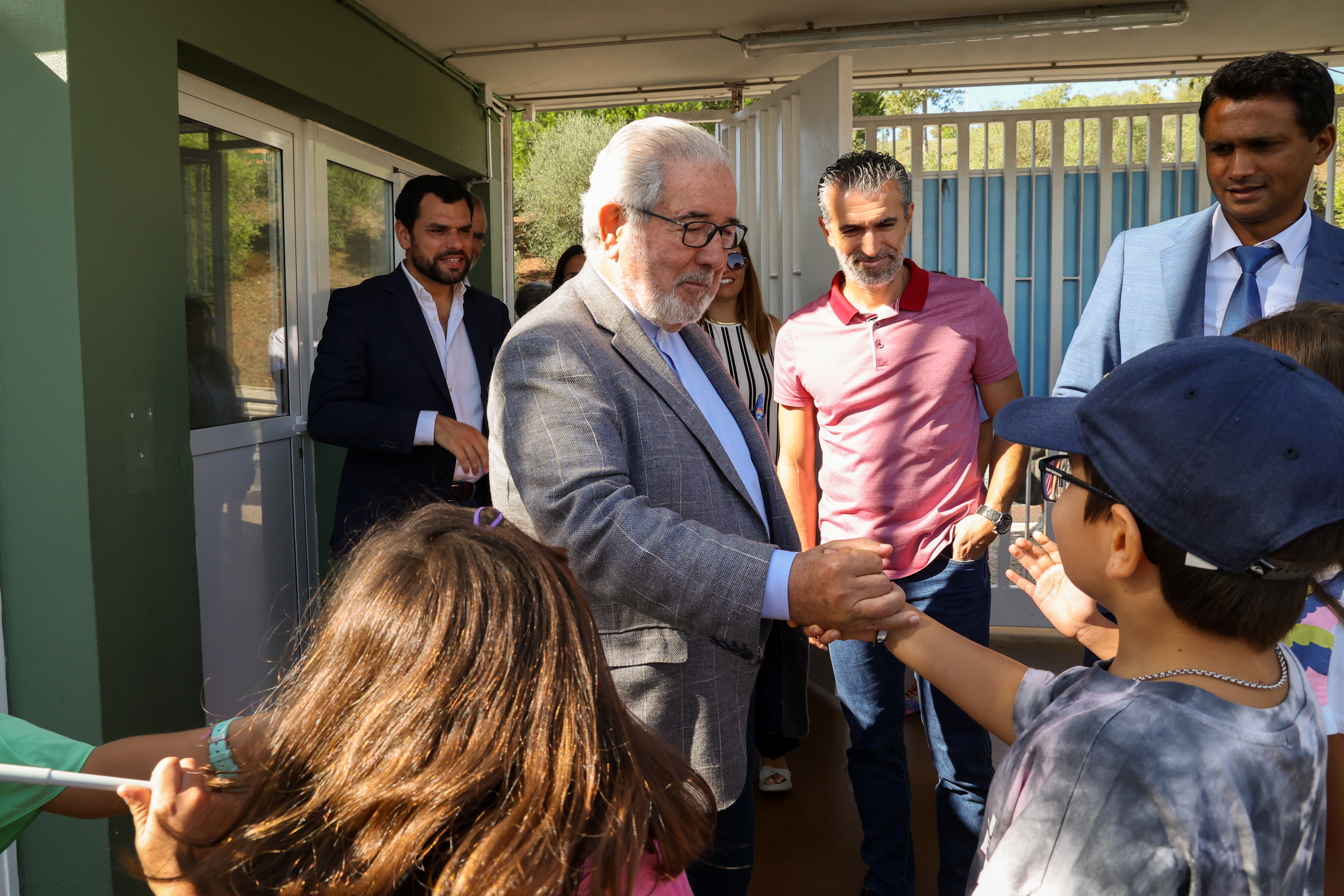 Presidente da Câmara Municipal de Oeiras visita escolas do concelho