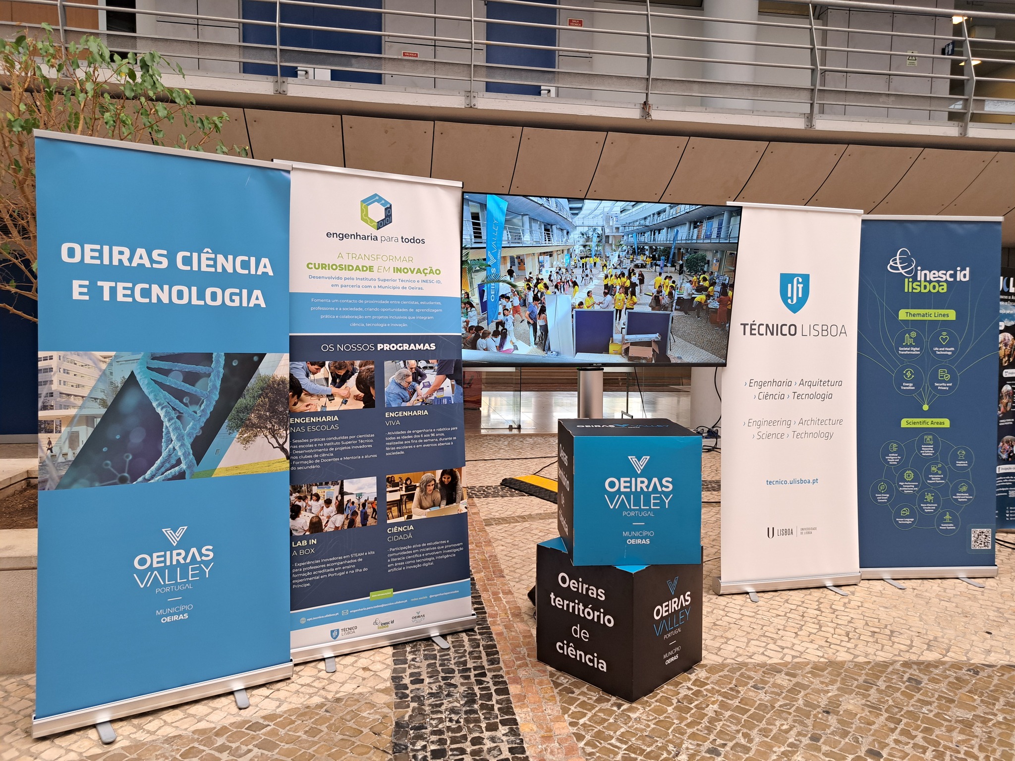 Science on stage1.jpg