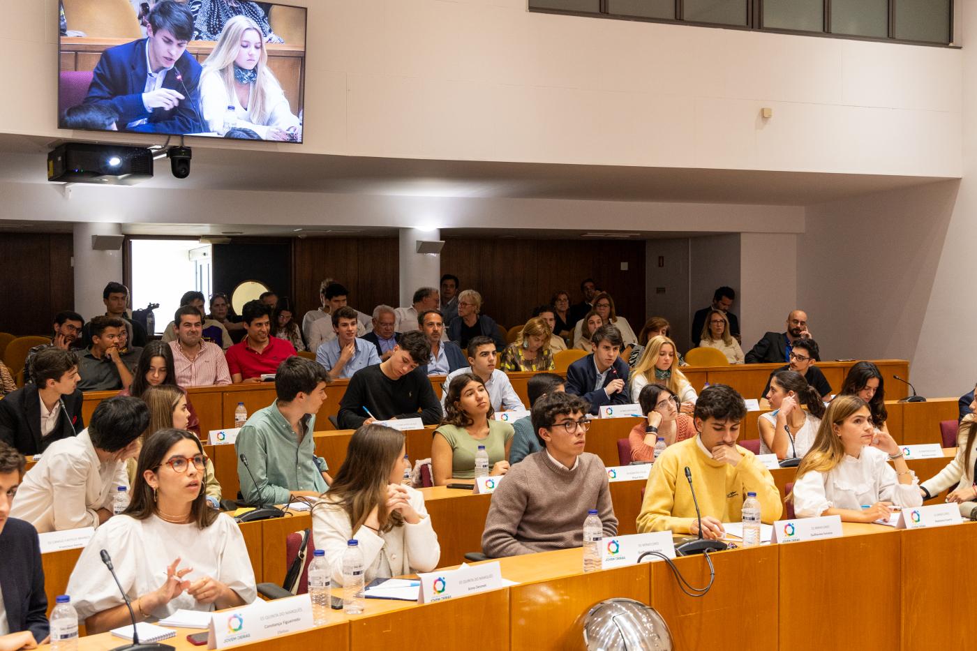 assembleia municipal jovem de oeiras2.jpg