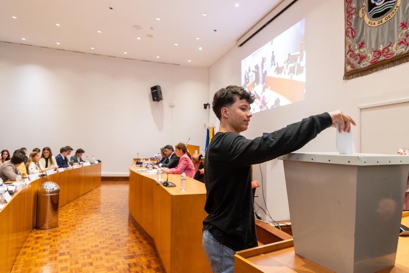assembleia municipal jovem de oeiras3.jpg