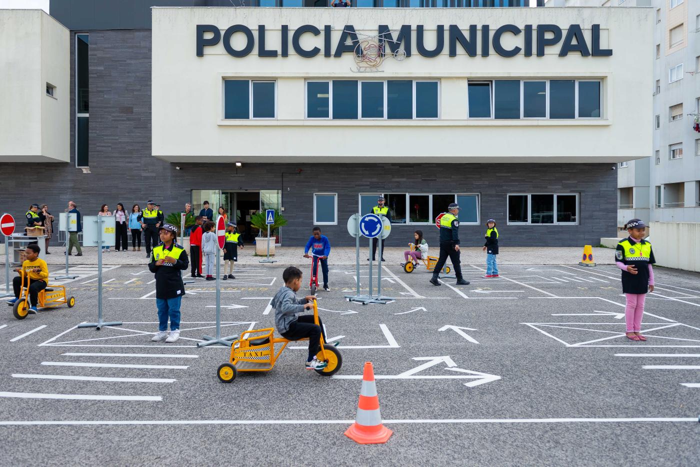 policia 2.jpg